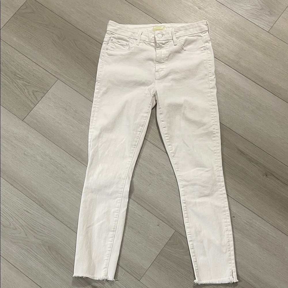 MOTHER which waiste looker ankler fray  Jeans
